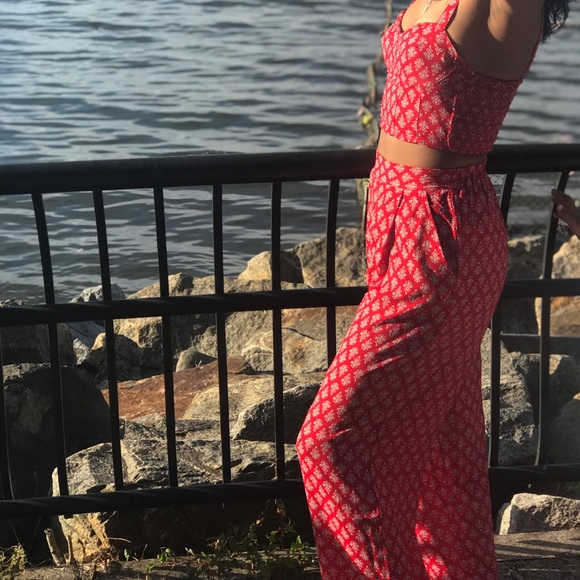 Sold!! Two pieces pant and top Summer set - Picture 2 of 7